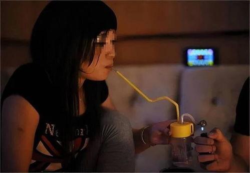 淫秽片在线观看,在线观看的隐秘世界 第3张 淫秽片在线观看,在线观看的隐秘世界 第3张